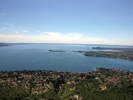 Willkommen in Eurem Hotel in Gardone Riviera! Willkommen in Eurem Hotel in Gardone Riviera!