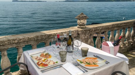 The prettiest pictures of Villa Capri and surroundings The prettiest pictures of Villa Capri and surroundings