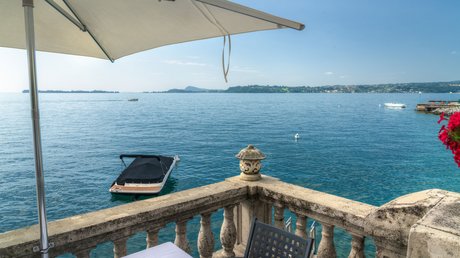 The prettiest pictures of Villa Capri and surroundings The prettiest pictures of Villa Capri and surroundings