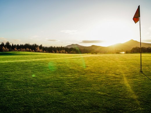 Benvenuti nel vostro hotel a Gardone Riviera! Benvenuti nel vostro hotel a Gardone Riviera!