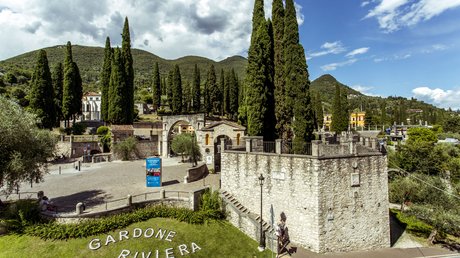 The prettiest pictures of Villa Capri and surroundings The prettiest pictures of Villa Capri and surroundings