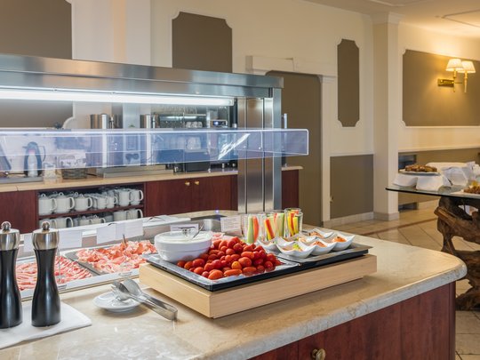 A charming bed and breakfast concept in Gardone Riviera A charming bed and breakfast concept in Gardone Riviera