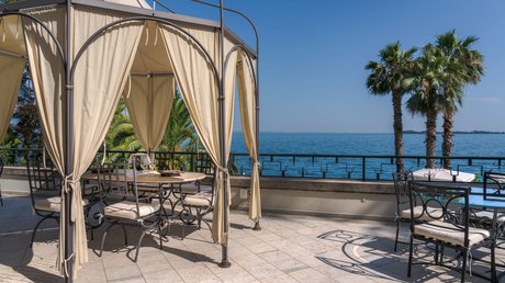 The prettiest pictures of Villa Capri and surroundings The prettiest pictures of Villa Capri and surroundings