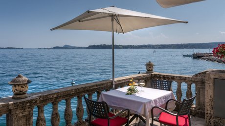 The prettiest pictures of Villa Capri and surroundings The prettiest pictures of Villa Capri and surroundings