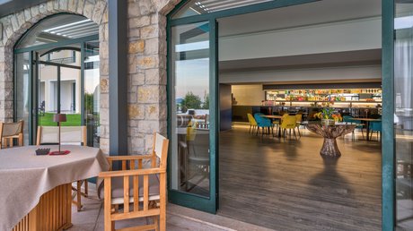 The prettiest pictures of Villa Capri and surroundings The prettiest pictures of Villa Capri and surroundings