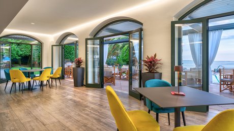 The prettiest pictures of Villa Capri and surroundings The prettiest pictures of Villa Capri and surroundings