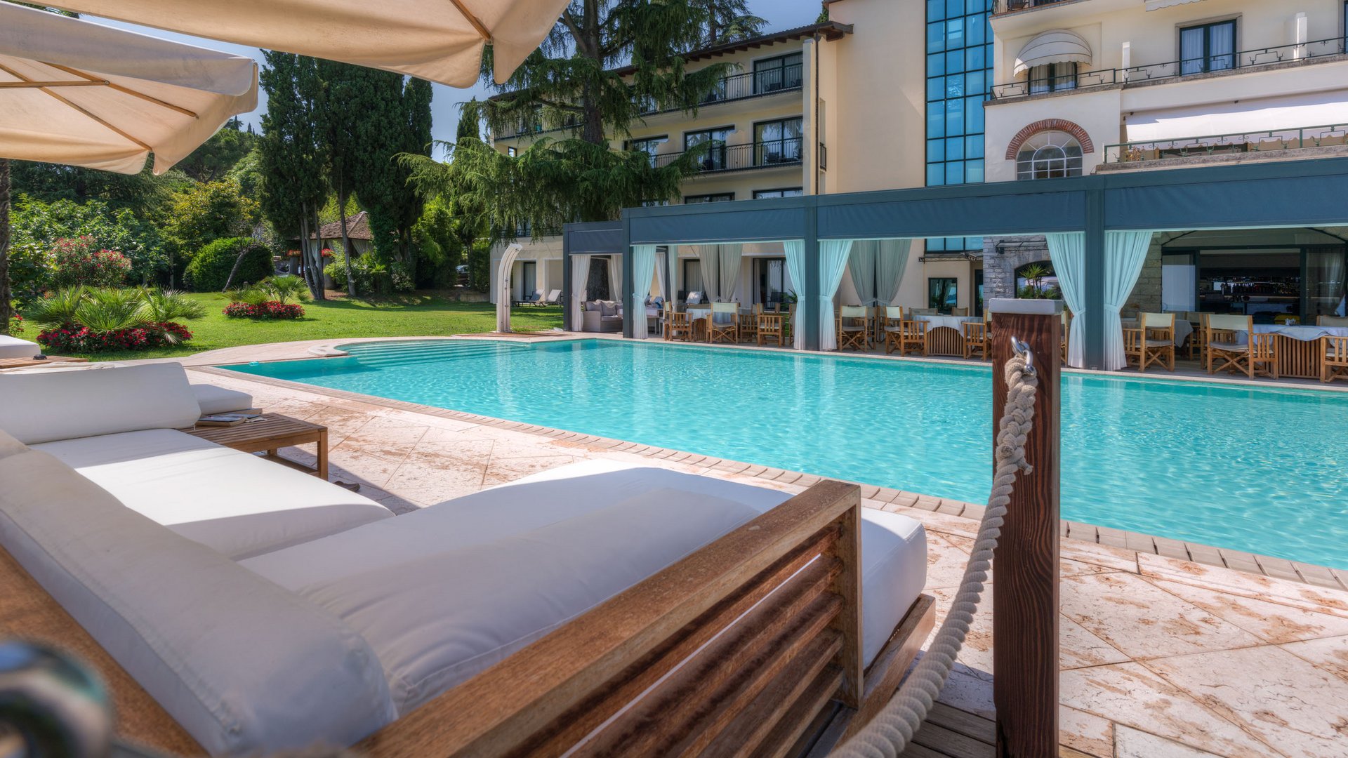Lavoro + vacanze nel nostro b&b a Gardone Riviera Lavoro + vacanze nel nostro b&b a Gardone Riviera