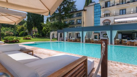 The prettiest pictures of Villa Capri and surroundings The prettiest pictures of Villa Capri and surroundings