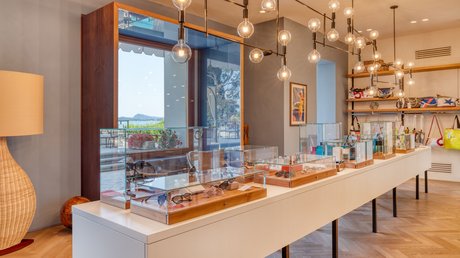 The prettiest pictures of Villa Capri and surroundings The prettiest pictures of Villa Capri and surroundings