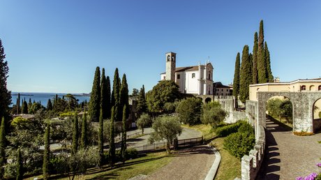 The prettiest pictures of Villa Capri and surroundings The prettiest pictures of Villa Capri and surroundings