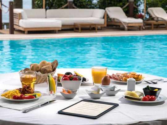 A charming bed and breakfast concept in Gardone Riviera A charming bed and breakfast concept in Gardone Riviera