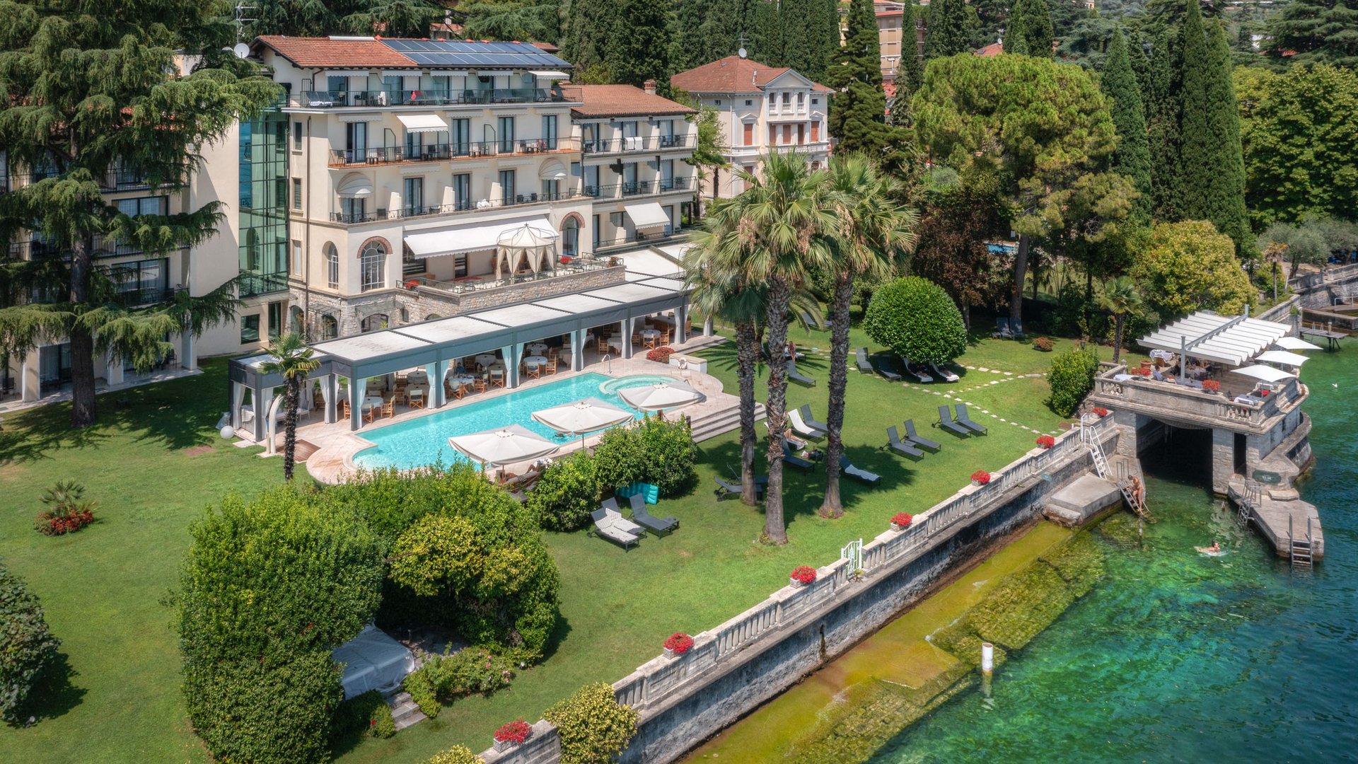 Benvenuti nel vostro hotel a Gardone Riviera!