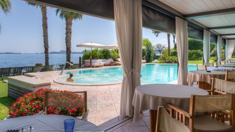 The prettiest pictures of Villa Capri and surroundings The prettiest pictures of Villa Capri and surroundings