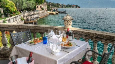 The prettiest pictures of Villa Capri and surroundings The prettiest pictures of Villa Capri and surroundings