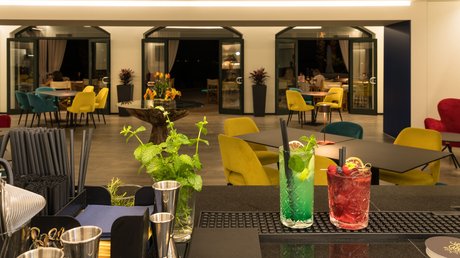 The prettiest pictures of Villa Capri and surroundings The prettiest pictures of Villa Capri and surroundings