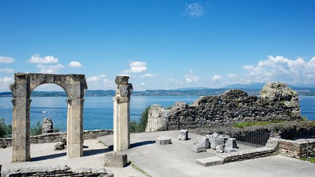 The prettiest pictures of Villa Capri and surroundings The prettiest pictures of Villa Capri and surroundings